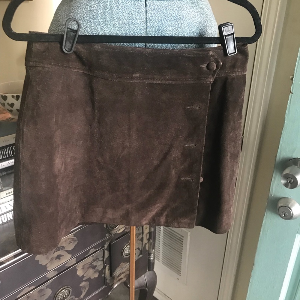 Isaac Mizrahi Brown Suede Wrap Skirt! Sz 8